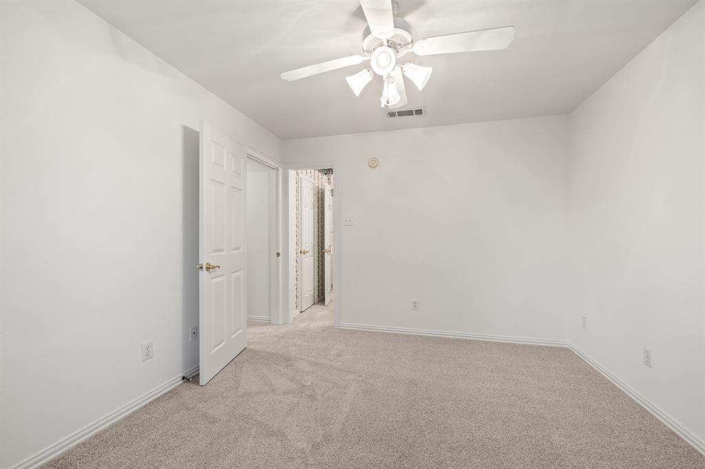 4909 Lakewood Drive Property Photo 31