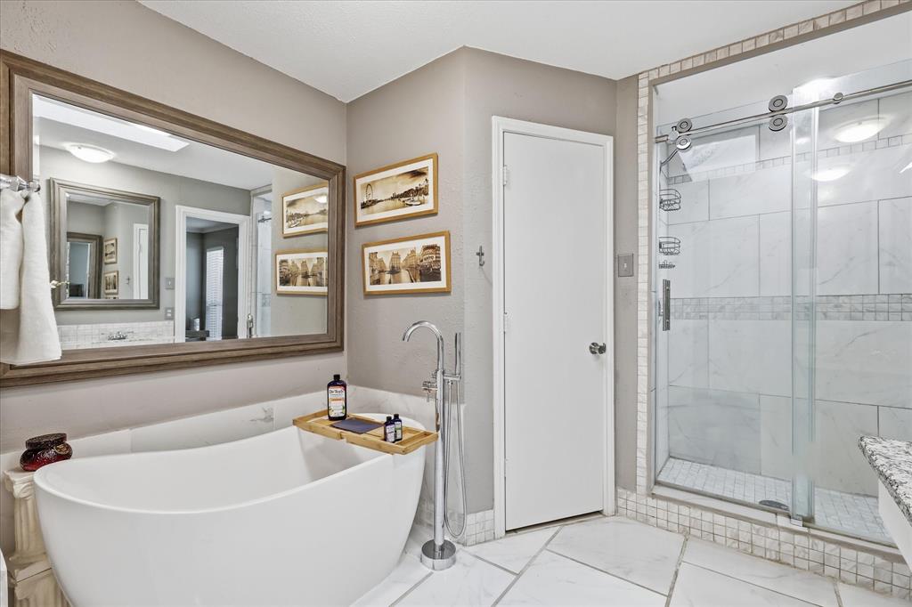 629 Park Lane Property Photo 2