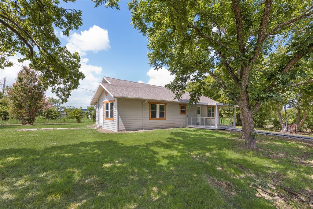 8041 County Road 2584 Property Photo 3