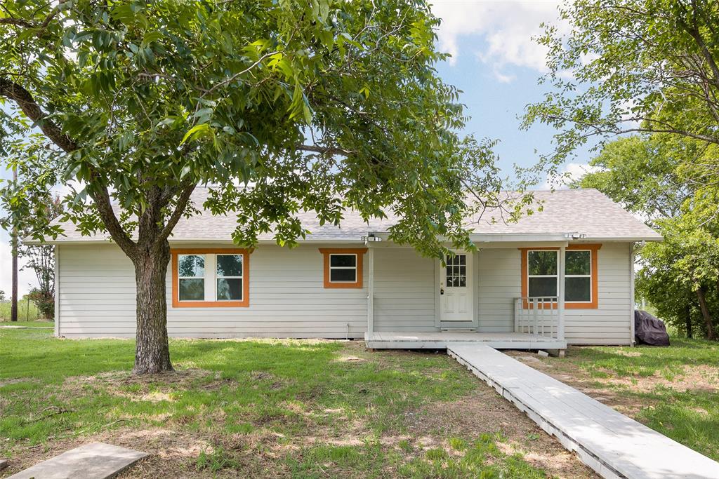 8041 County Road 2584 Property Photo 6