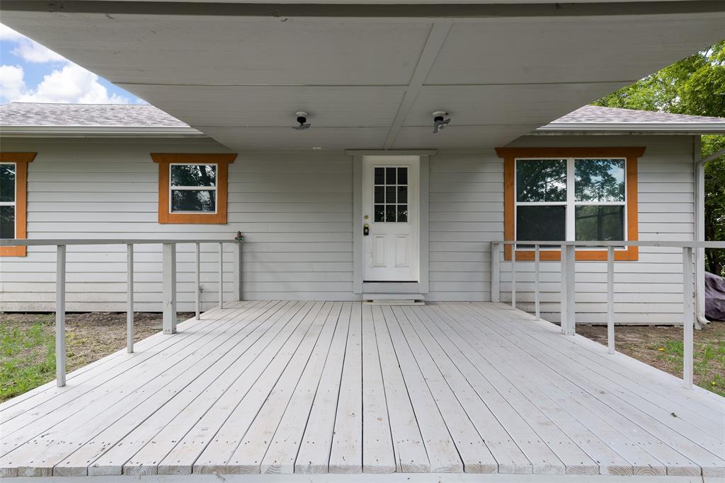 8041 County Road 2584 Property Photo 7