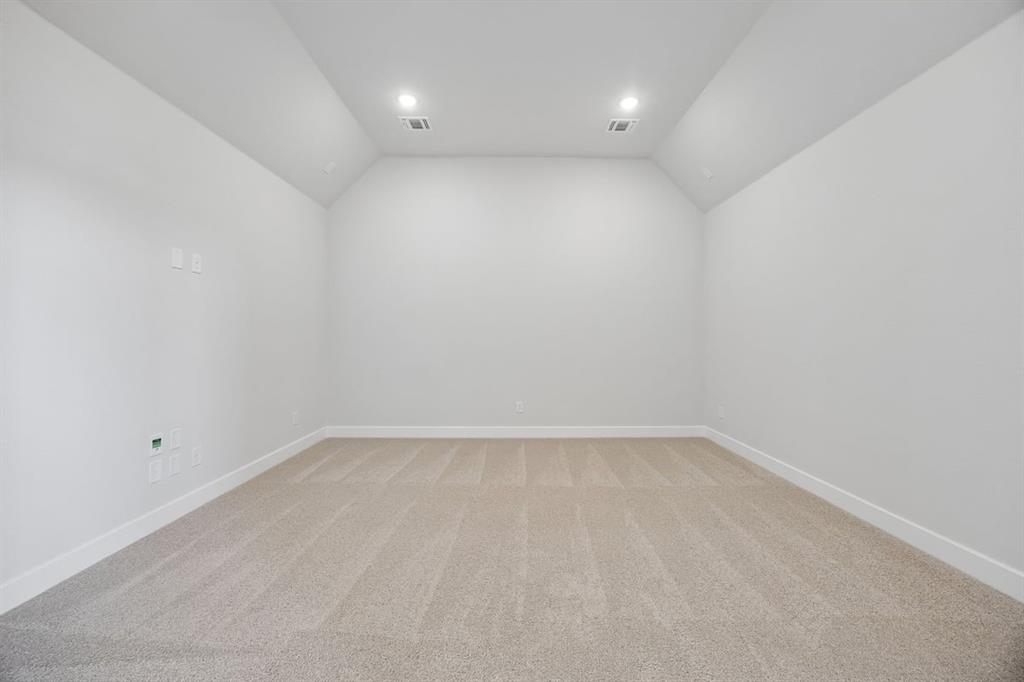 9423 Winter Bloom Street Property Photo 9