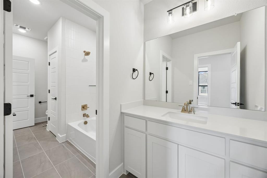 9423 Winter Bloom Street Property Photo 10