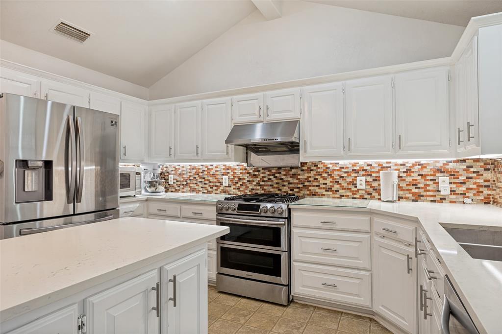 605 Woodway Lane Property Photo 13