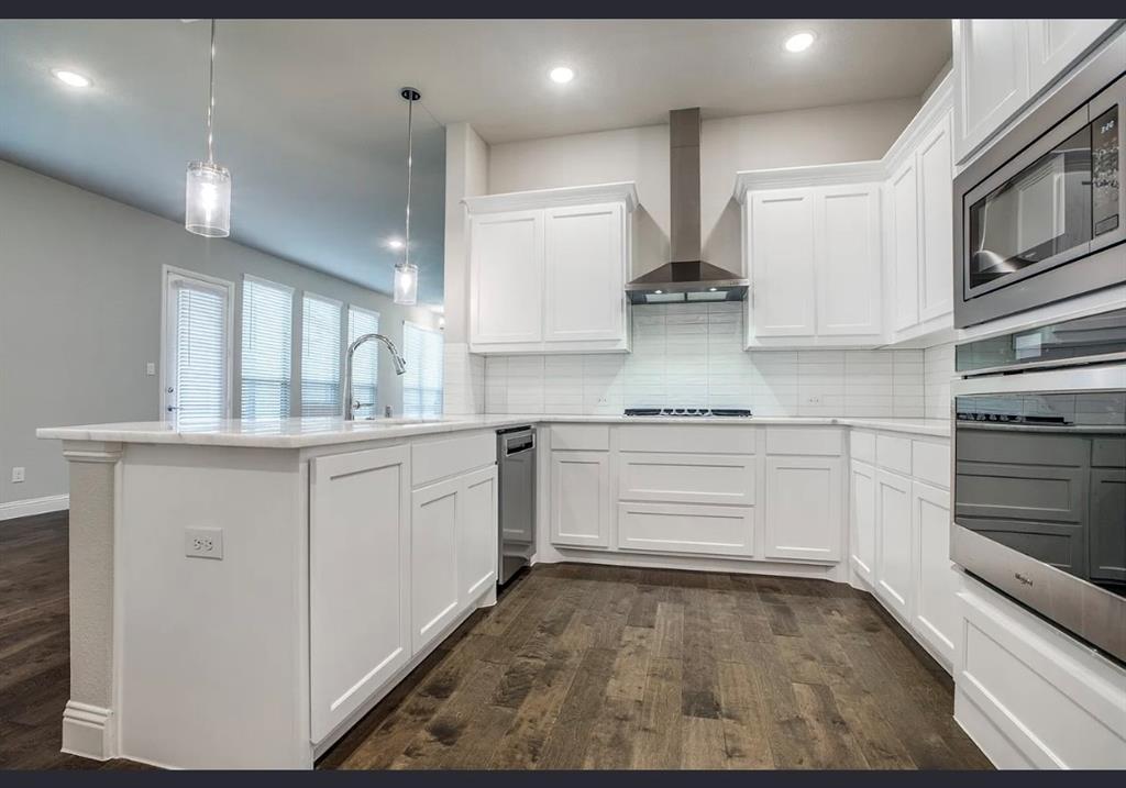 4184 Curtiss Drive Property Photo 4