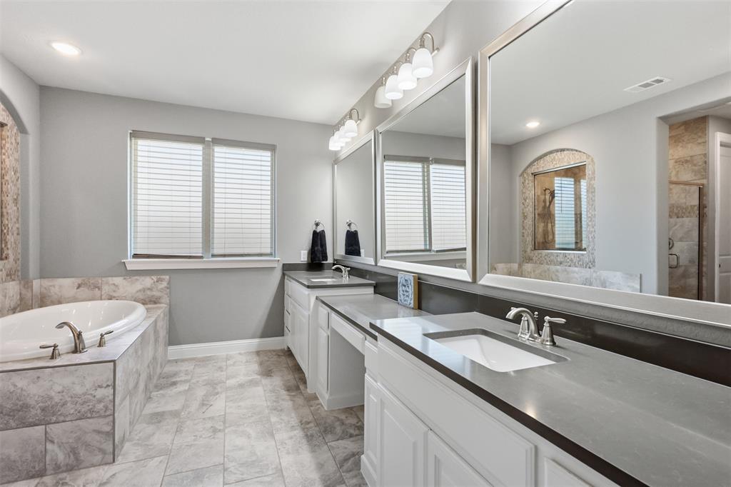 10813 Sycamore Falls Drive Property Photo 20