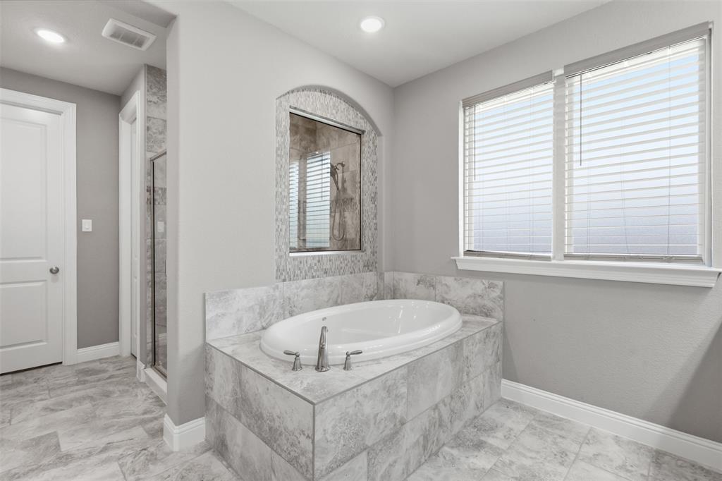 10813 Sycamore Falls Drive Property Photo 21
