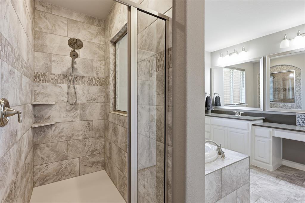 10813 Sycamore Falls Drive Property Photo 22