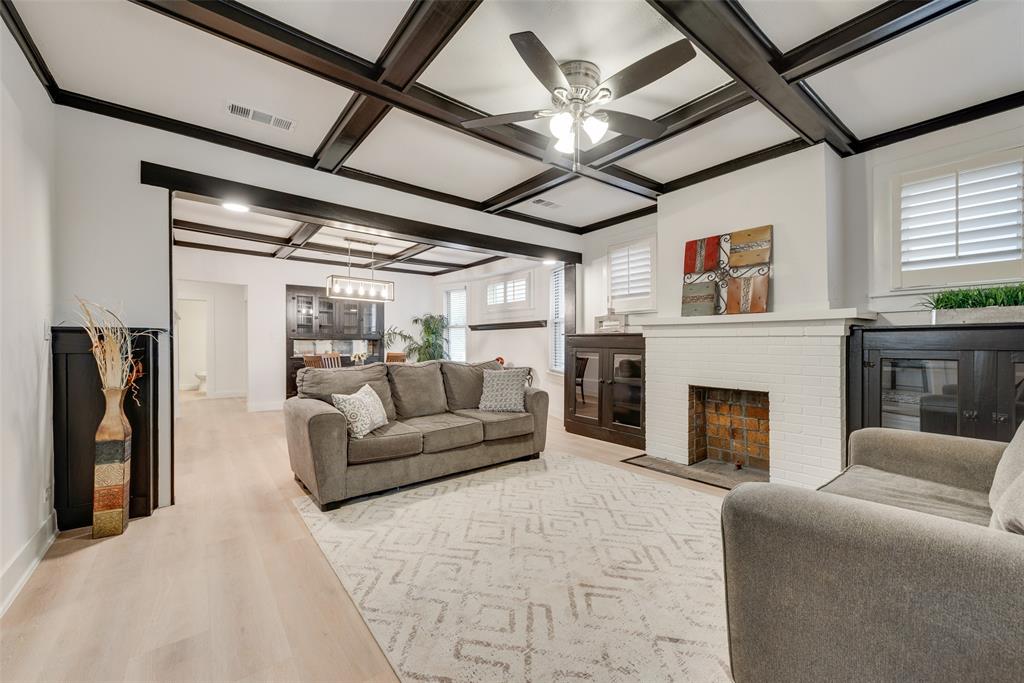 1205 W Arlington Avenue Property Photo 1