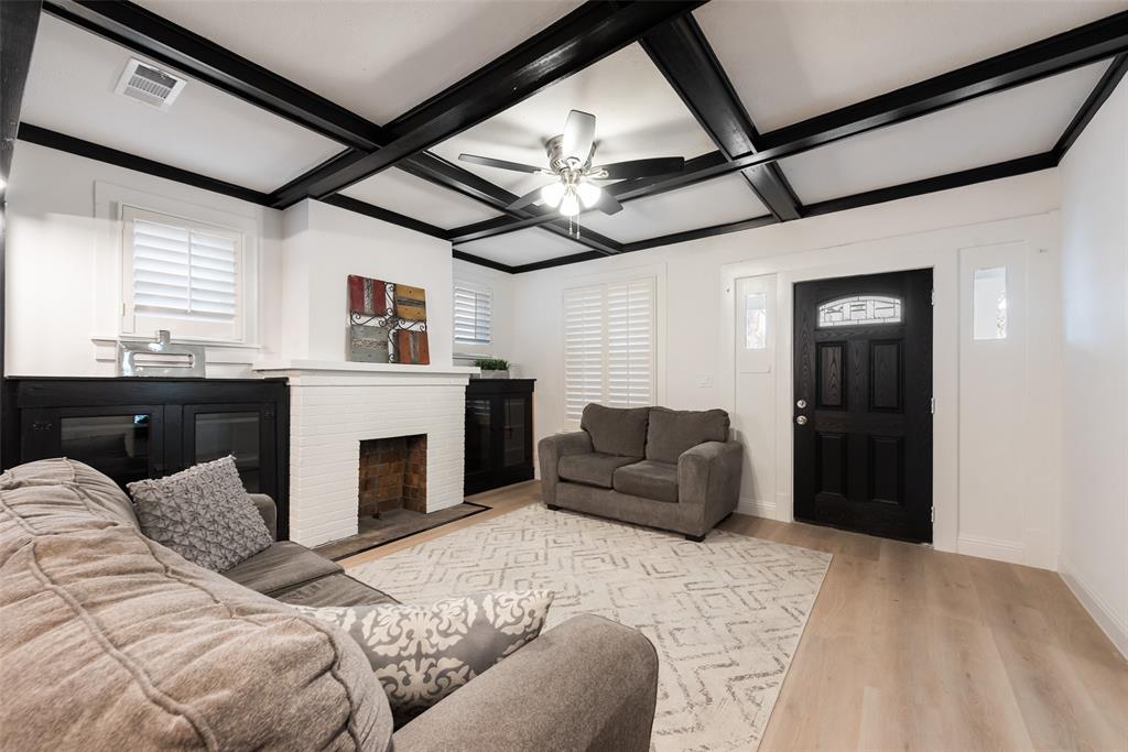 1205 W Arlington Avenue Property Photo 6