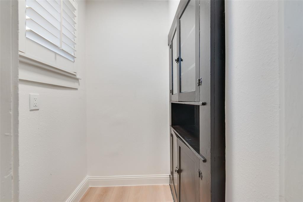 1205 W Arlington Avenue Property Photo 16