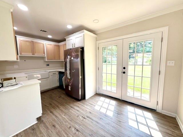 611 Weston Street Property Photo 10