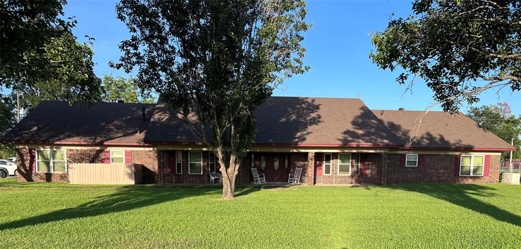 591 Riverfront Road Property Photo 1