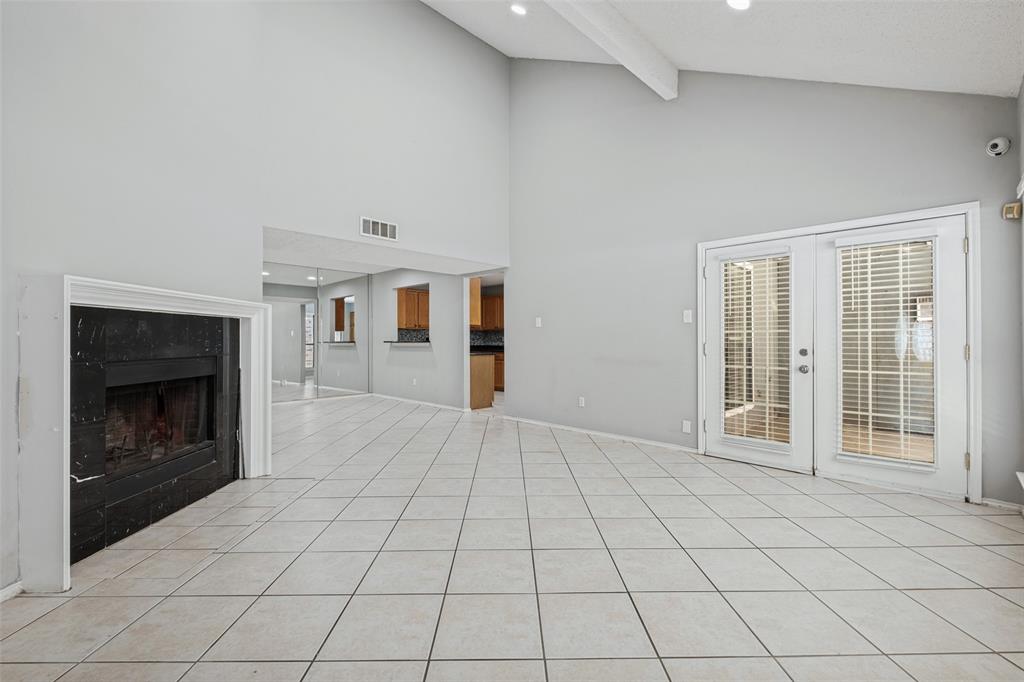 1733 Palo Alto Drive Property Photo 2