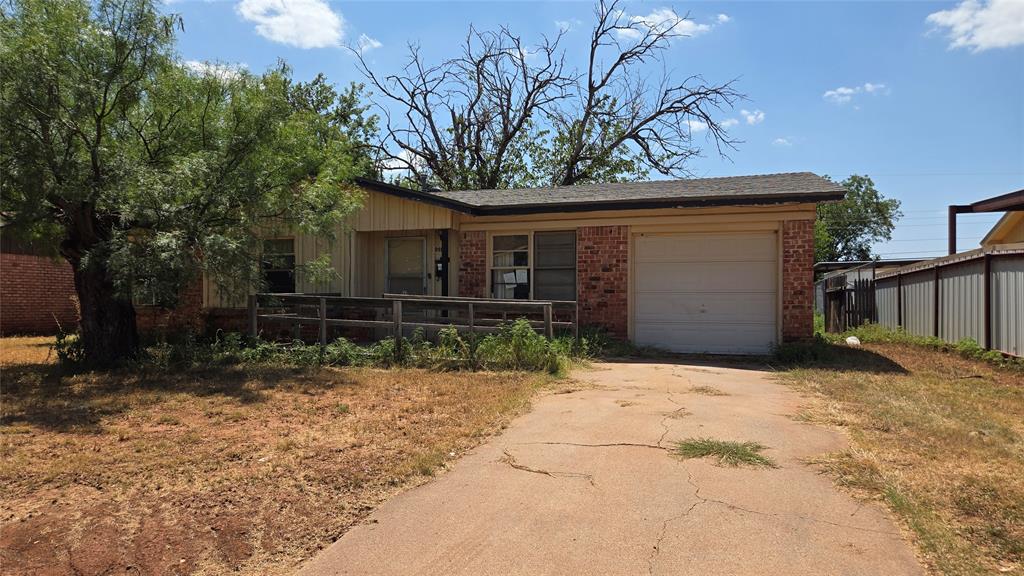 2150 Bridge Avenue Property Photo 1