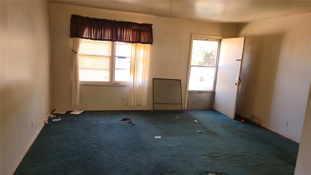 2150 Bridge Avenue Property Photo 4