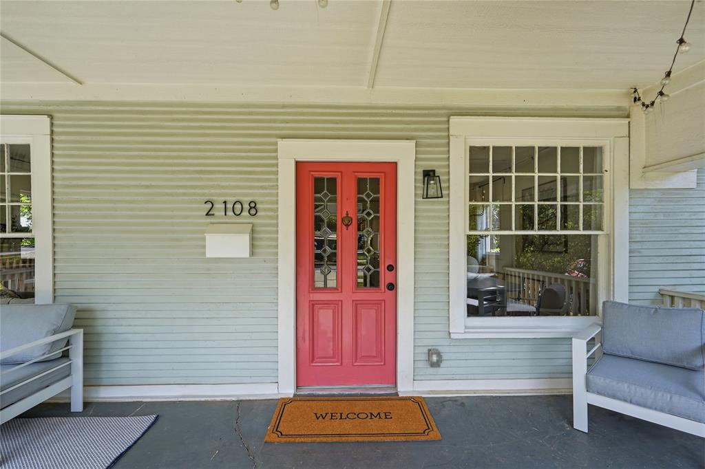 2108 Washington Avenue Property Photo 3