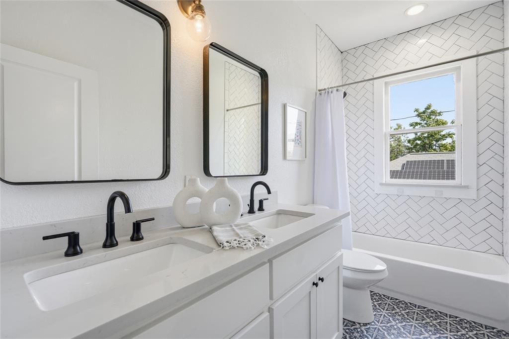 2108 Washington Avenue Property Photo 20