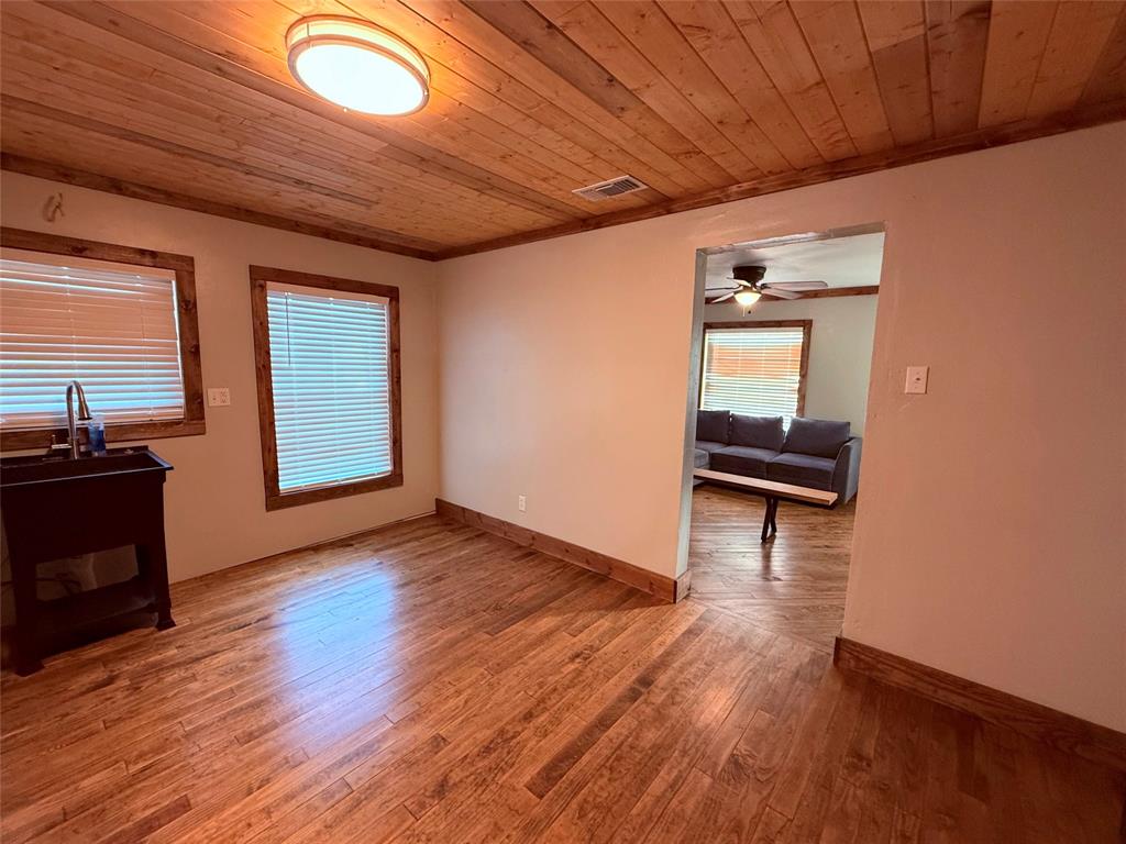 917 Sherrill Street Property Photo 8