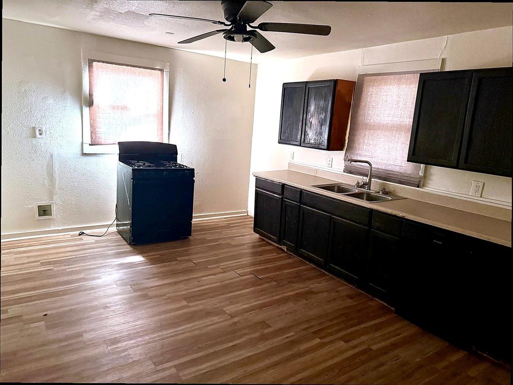 620 W 12th Street Property Photo 11
