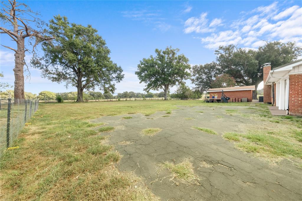 1310 Spur 324 Property Photo 38