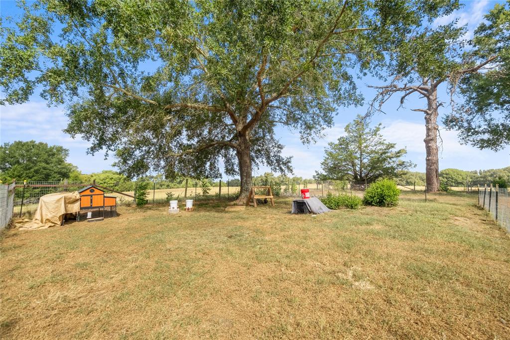 1310 Spur 324 Property Photo 40