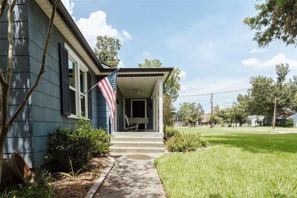 236 Atlantic Avenue Property Photo 2
