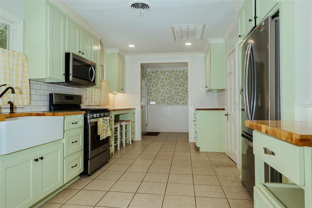 236 Atlantic Avenue Property Photo 7