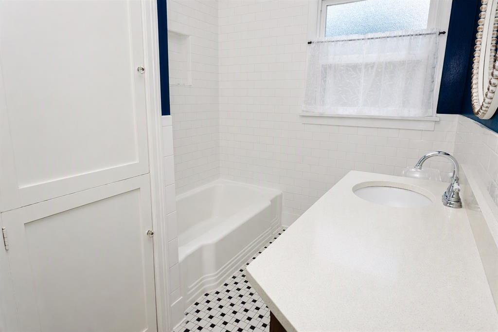 236 Atlantic Avenue Property Photo 11