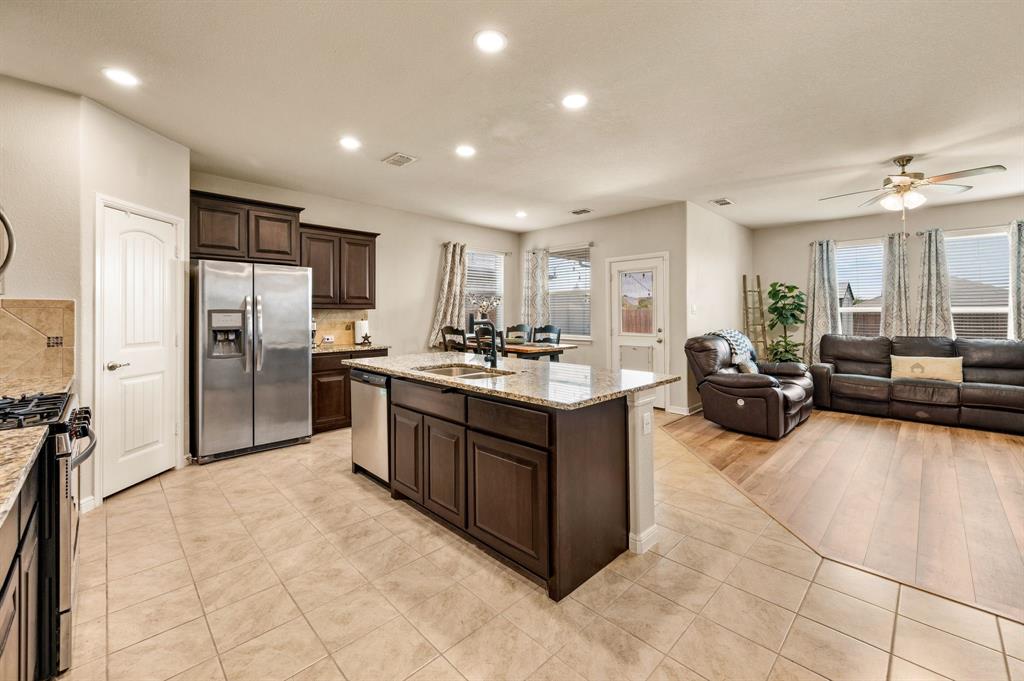 1132 Blooming Prairie Trail Property Photo 10