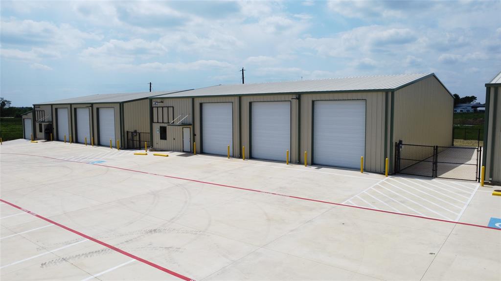 16013 Fm 429 Property Photo 2