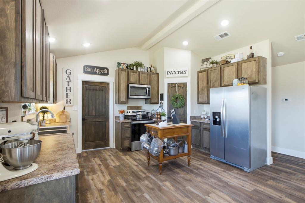 4139 Record Ranch Road Property Photo 11