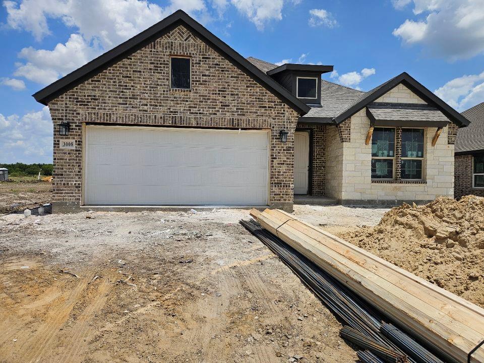 3008 Leopard Lane Property Photo 1