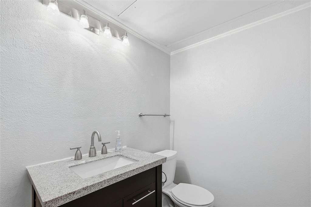 333 Melrose Drive 16a Property Photo 14