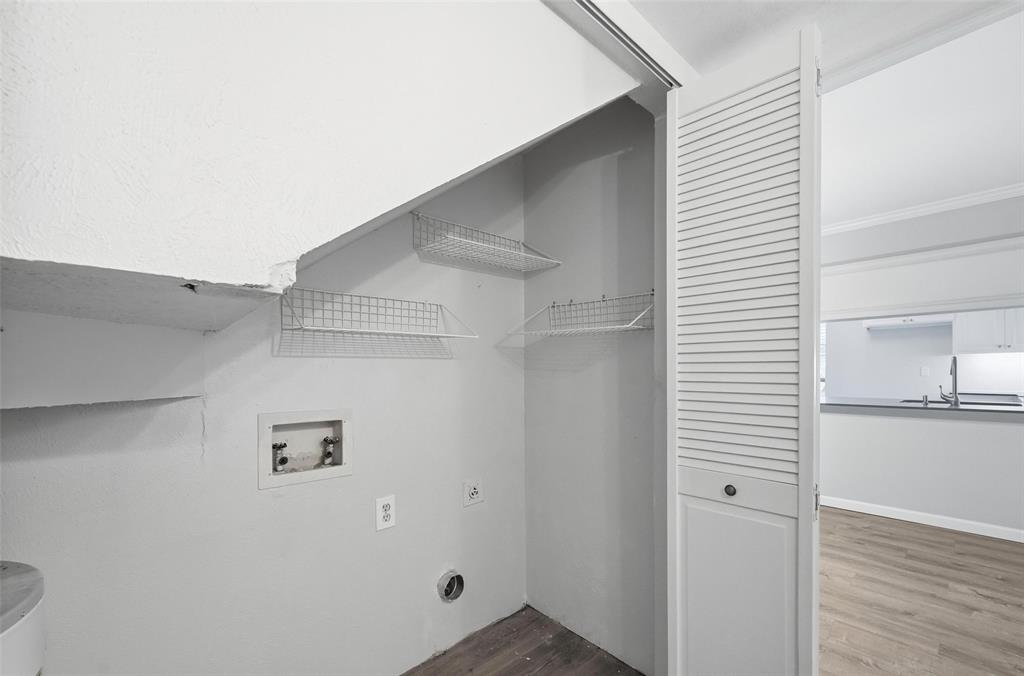 333 Melrose Drive 16a Property Photo 15