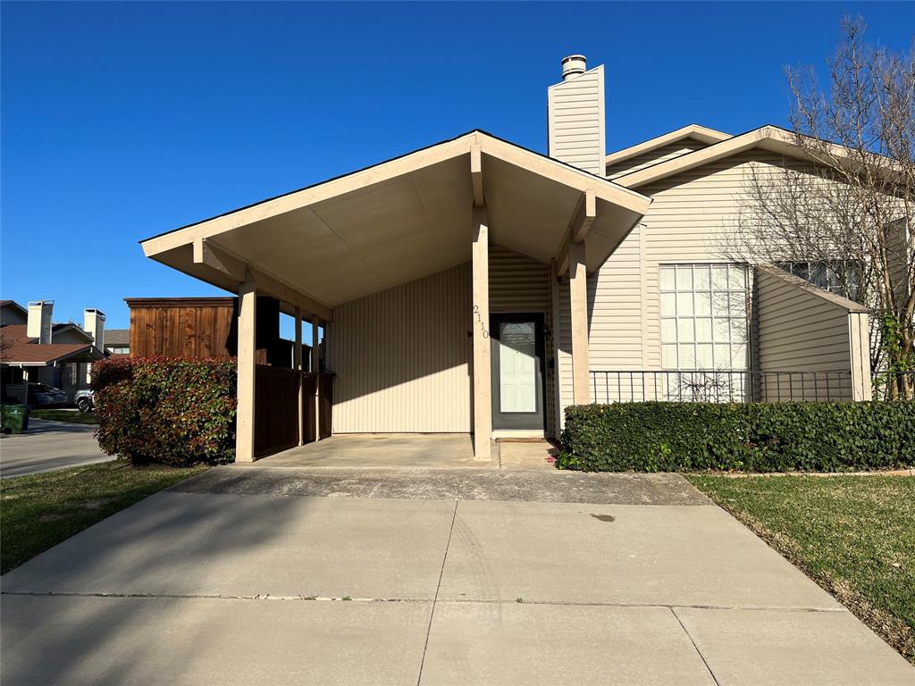 2110 Via Corona Property Photo 1