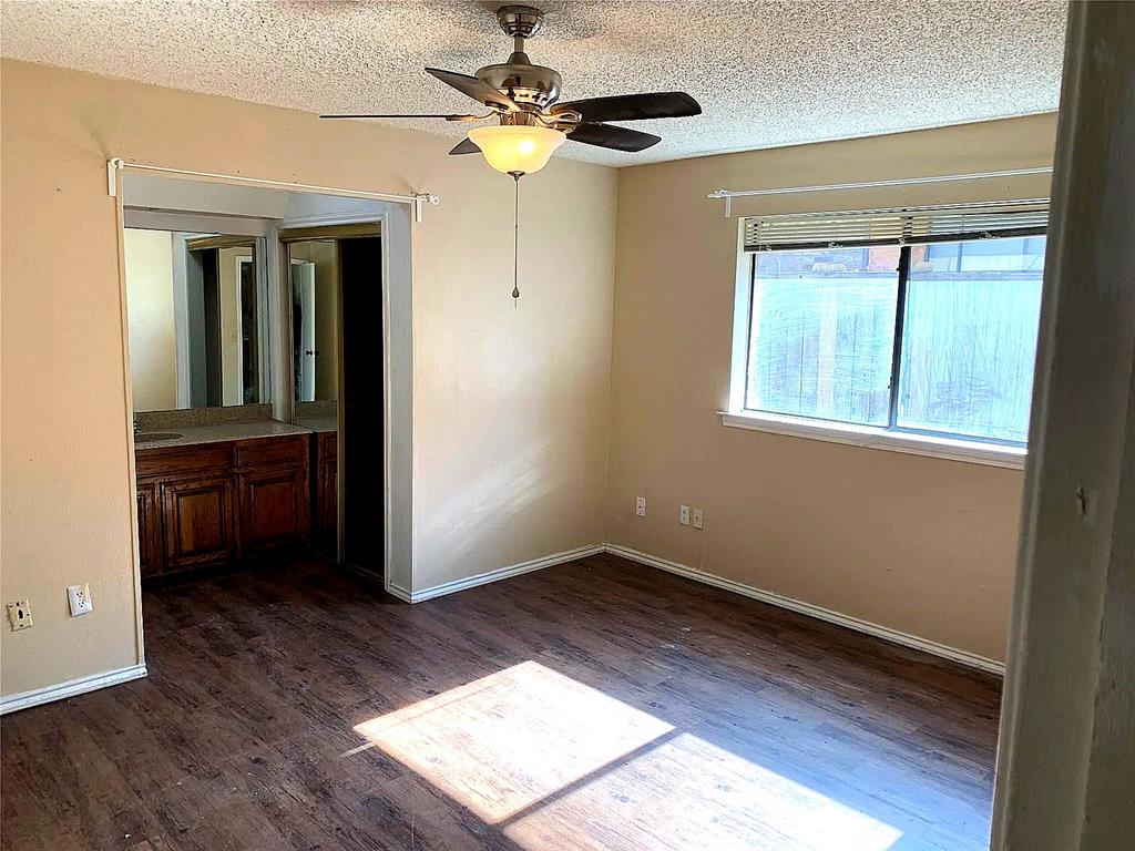 11826 Garden Terrace Drive Property Photo 3