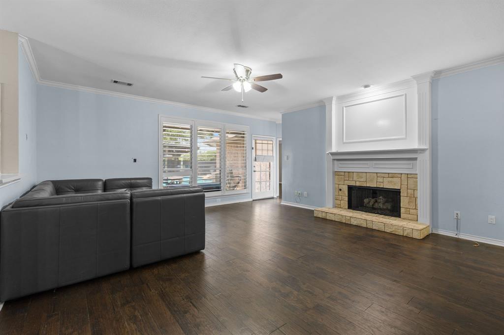 329 Bricknell Drive Property Photo 6