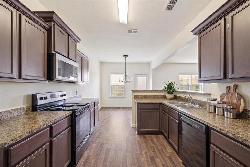 1802 Douglas Street Property Photo 3