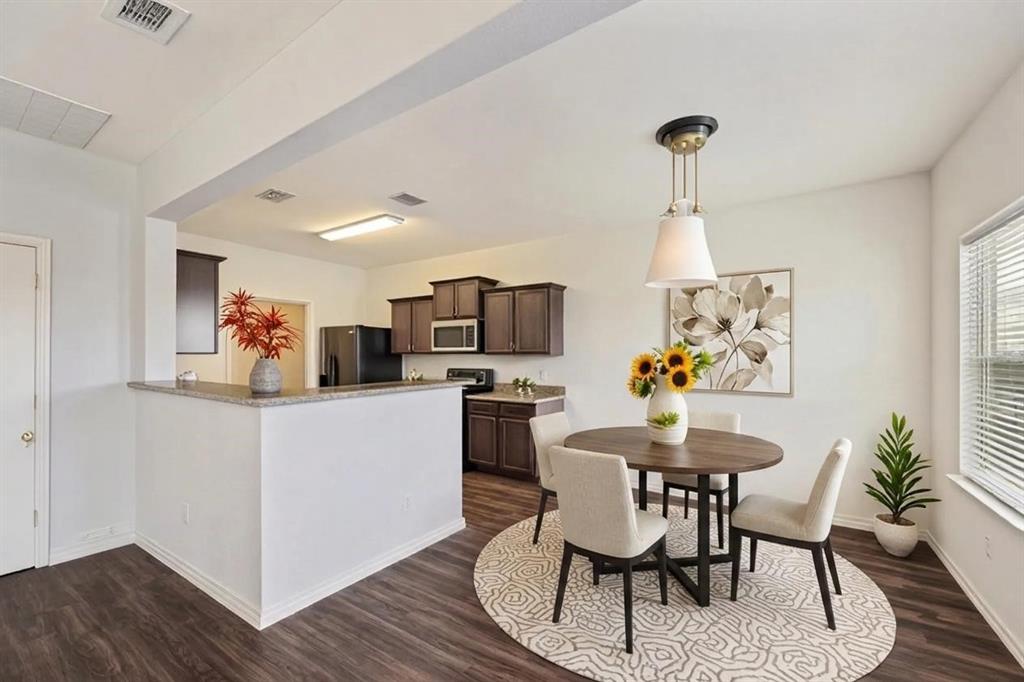 1802 Douglas Street Property Photo 4