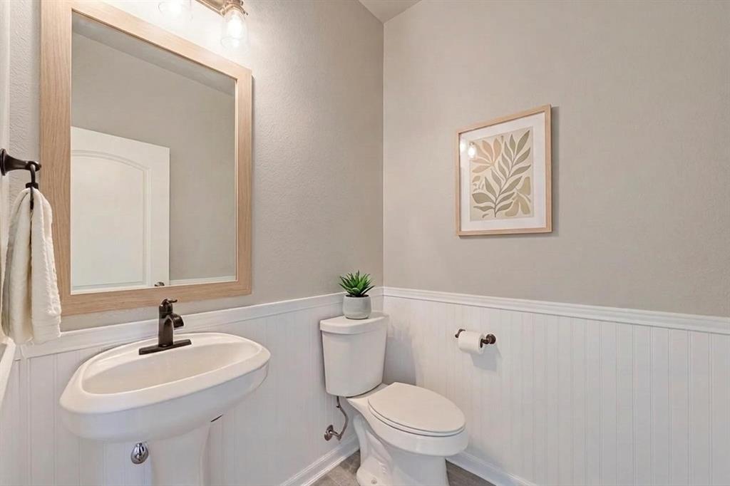 1802 Douglas Street Property Photo 12