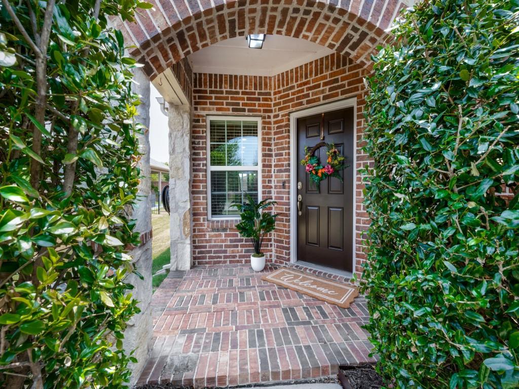 7928 Cool River Drive Property Photo 1