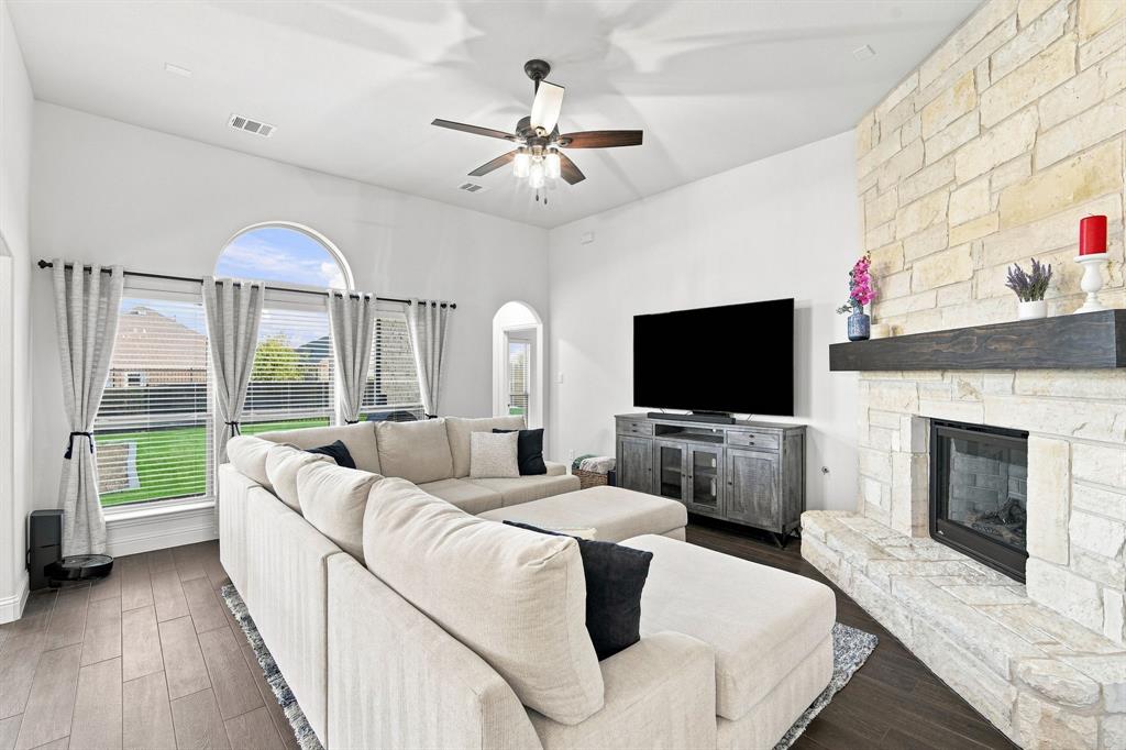 5812 Painswick Drive Property Photo 6