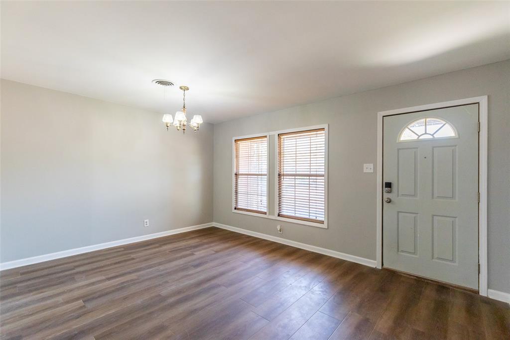 2152 Westview Drive Property Photo 4