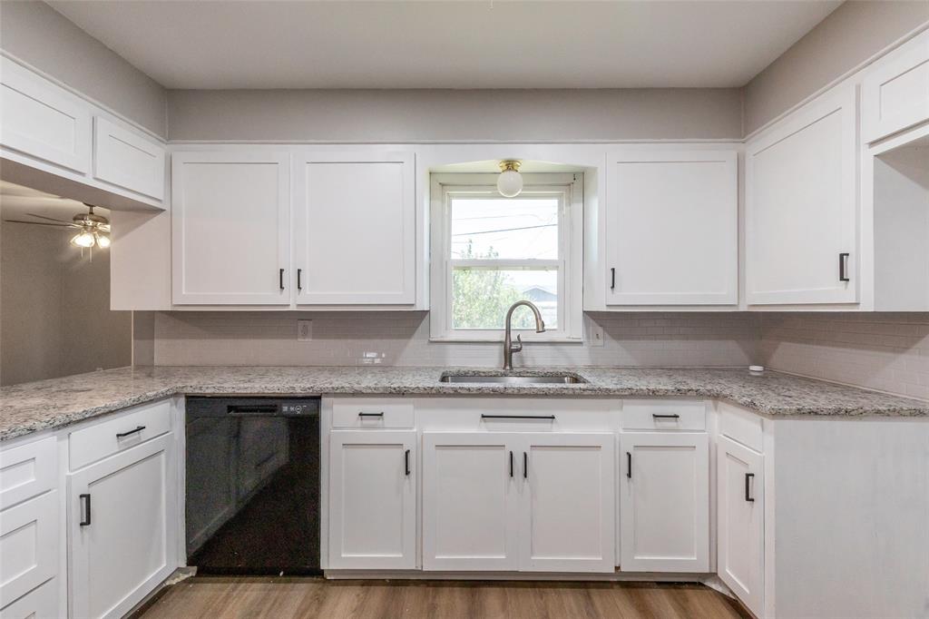 2152 Westview Drive Property Photo 7