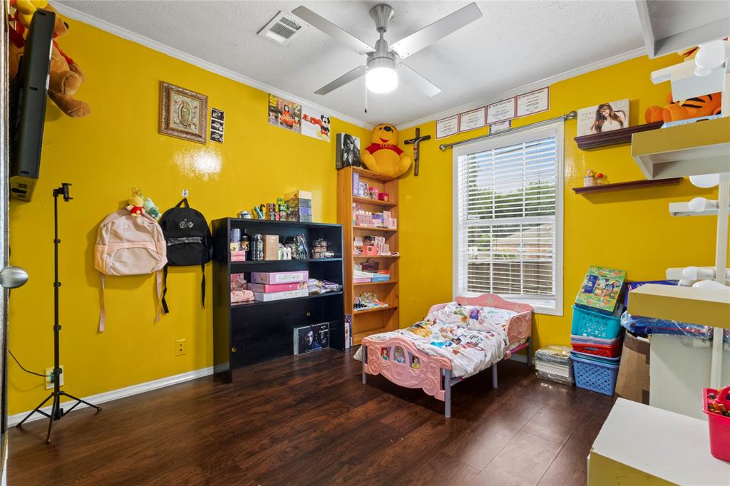 2802 Gooch Street Property Photo 7