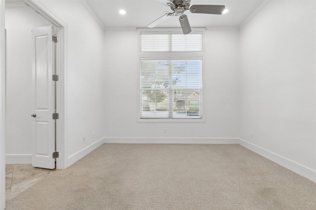 441 Watermere Drive Property Photo 24