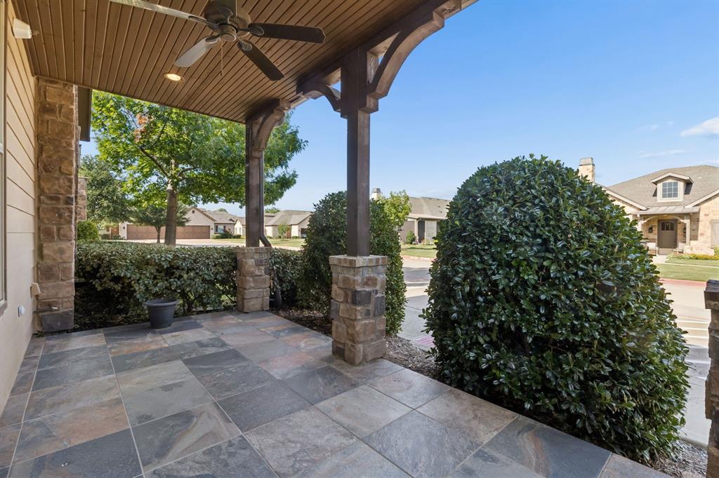 441 Watermere Drive Property Photo 28