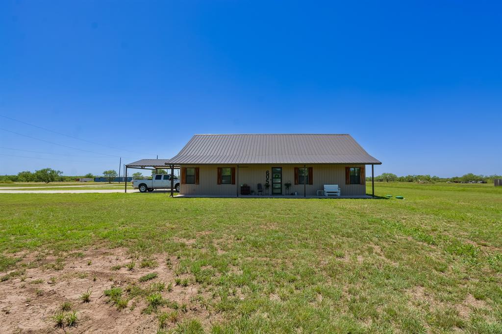 605 Fm 614 Property Photo 1