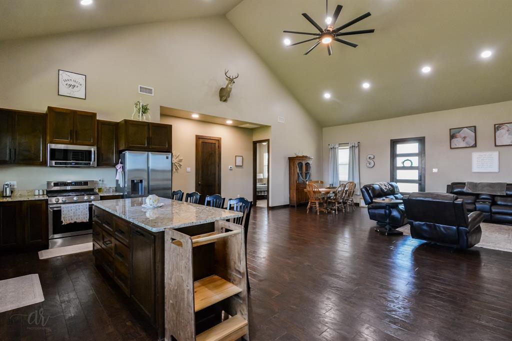 605 Fm 614 Property Photo 6